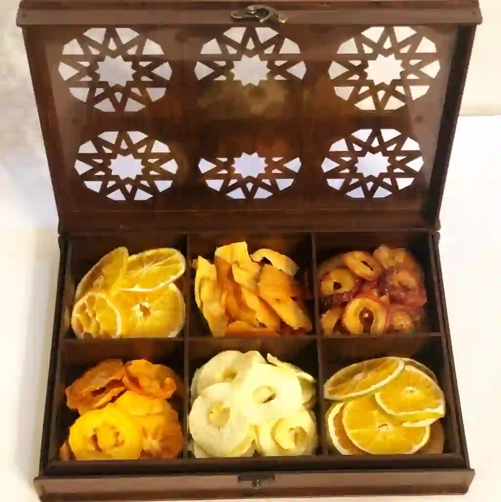 بسته بندی لوکس میوه خشک در جعبه چوبی